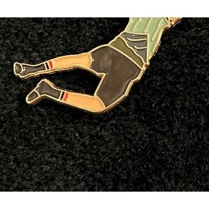 Eddie Vedder sold out stage dive pin